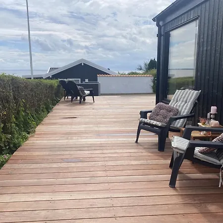 Nyaraló Sighrik - 25m From The Sea By Interhome *