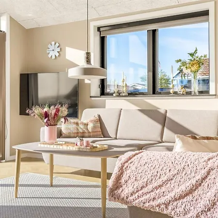 Nyaraló Sighrik - 25m From The Sea By Interhome *